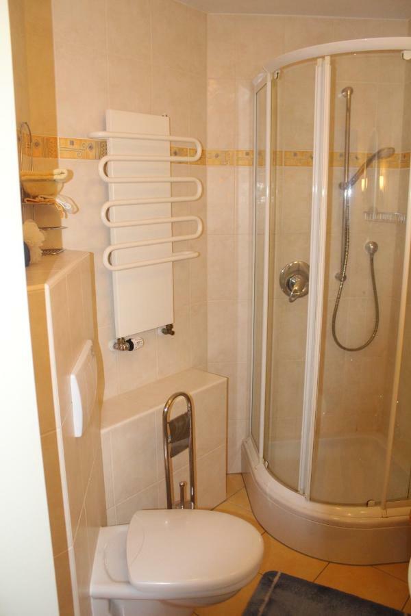 Faehrhaus Ferienwohnung ساربورغ المظهر الخارجي الصورة